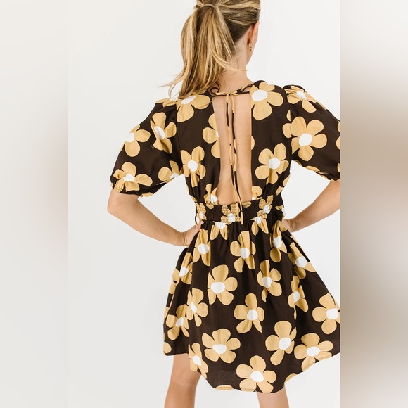 Jacquie The Label TAKE MY HAND FLORAL MINI DRESS Size Small NWT - Picture 6 of 10